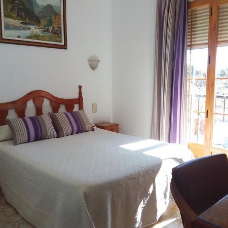 Hostal Rural Montual Los Banos  Екстер'єр фото