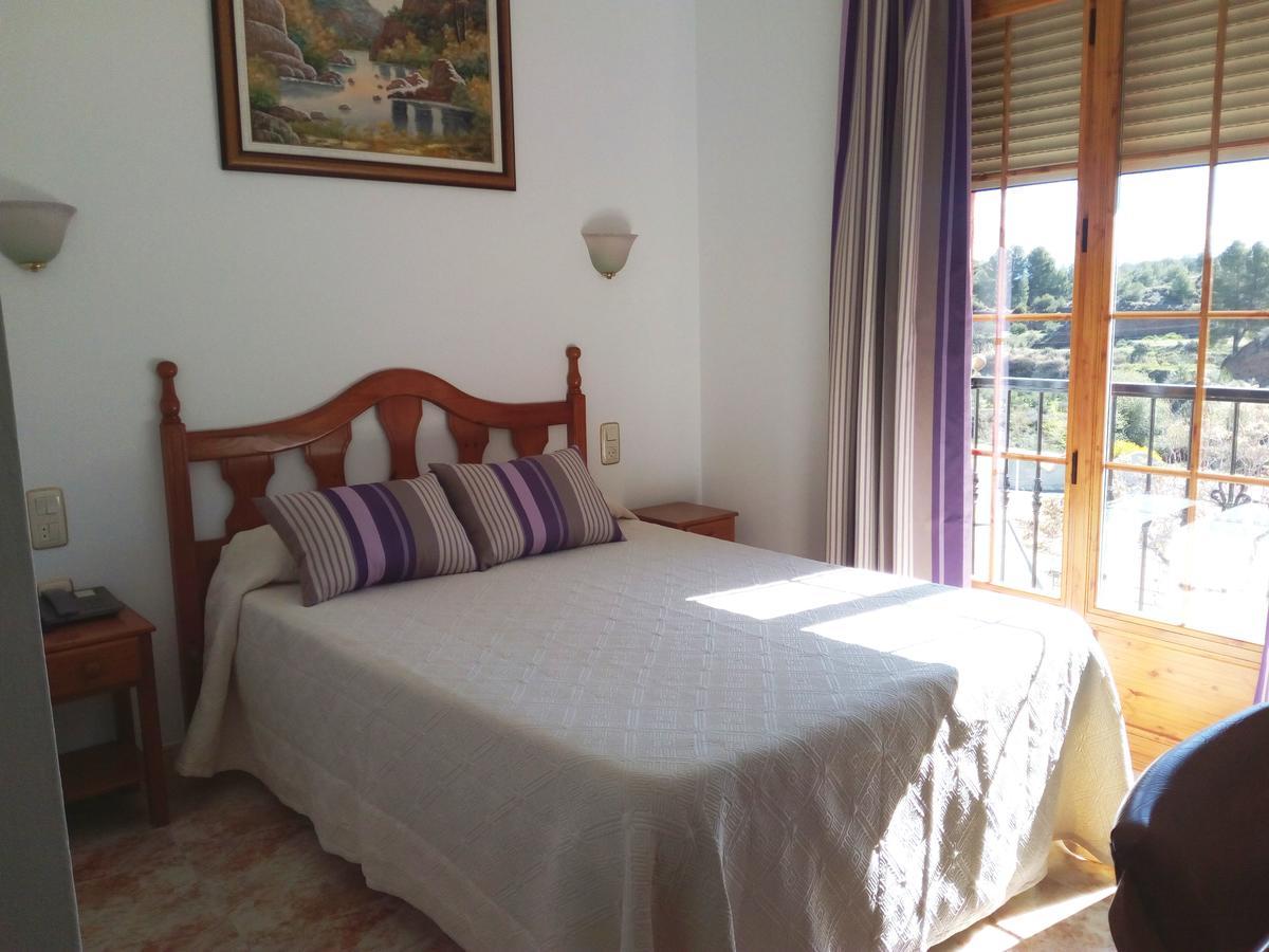 Hostal Rural Montual Los Banos  Екстер'єр фото